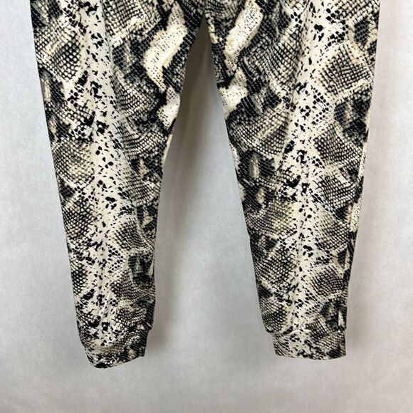 Texas True Threads Lounge Pants Womens Sz Medium Snakeskin Animal Print Elastic - Picture 6 of 11